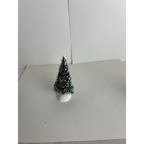 Dept. 56 Christmas Tree Village Bottle Brush 5 Trees Rounded Triangular Shaped - Picture 7 of 9
